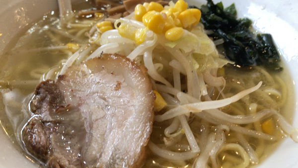 「塩ラーメン」@らーめん ともや 高崎店の写真