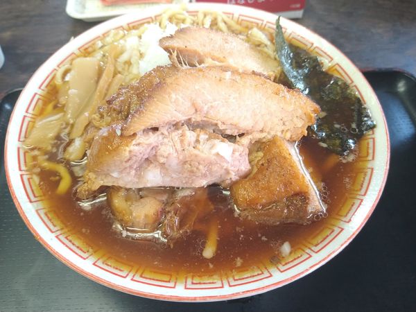 「ラーメン［焼豚4枚］(¥700)＋焼豚炊込みごはん(¥100」@福のじの写真