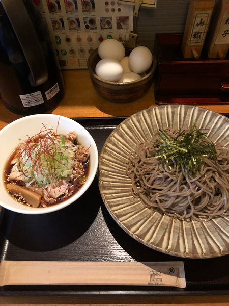 「冷やしつけ蕎麦 880円」@つけ蕎麦 安土 高田馬場本店の写真