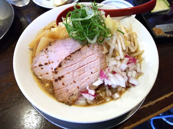 「二郎じゃないしょっぱいやつ（濃厚豚骨魚介そば）」@立ち呑み居酒屋 金町製麺の写真