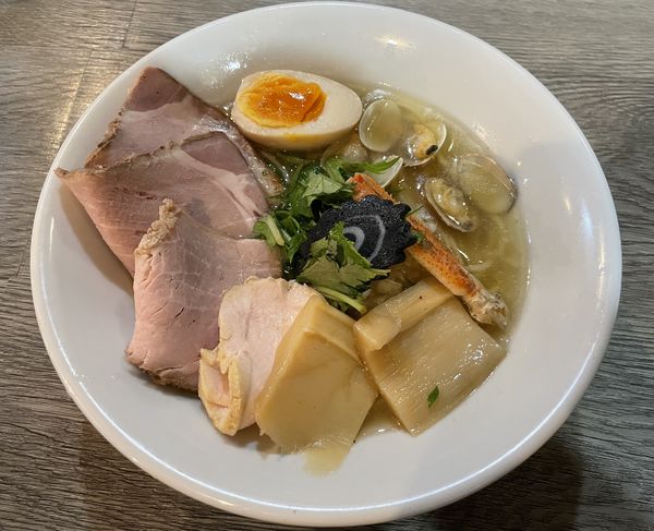 「蟹と鯛のラーメン830円+ちょい盛り120円」@ニボシラァメン コハクの写真