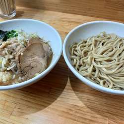 豚骨つけ麺 大盛 野菜増し ¥1000