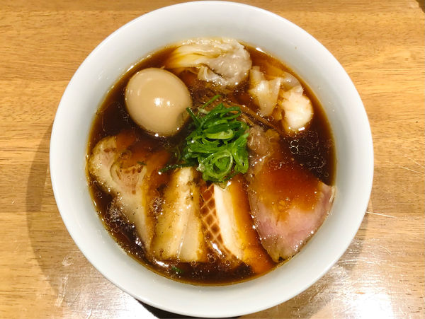 「★特製醤油らぁ麺🍜¥1,180」@らぁ麺や 嶋の写真
