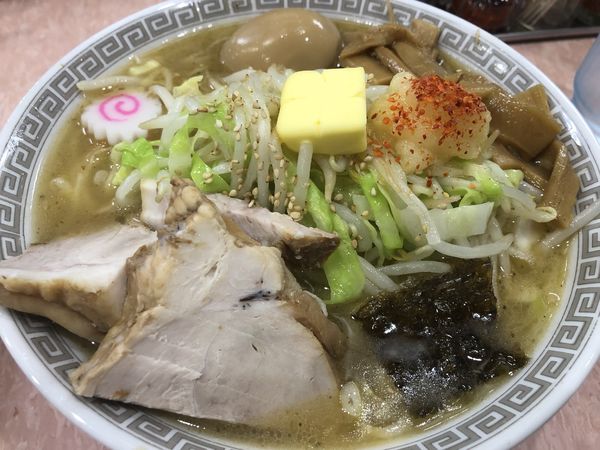 「中華そば(小)700円野菜120円塩変更30円バター50円」@所沢大勝軒の写真