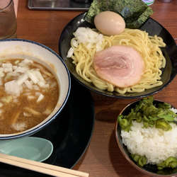 つけ麺熱盛り800 味玉とライスサービス