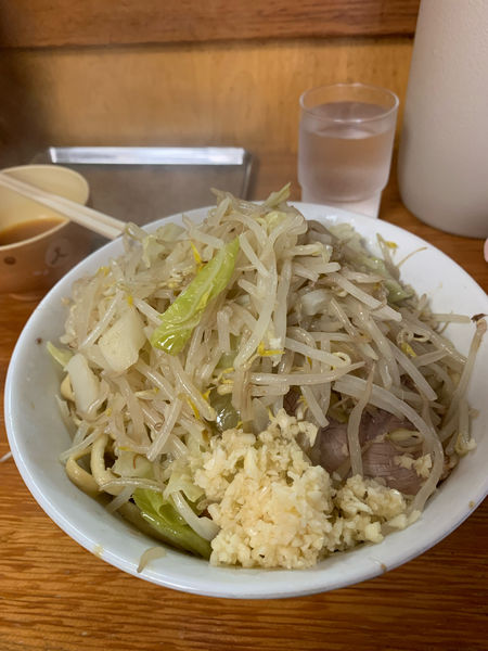 「汁なし　卵　野菜　ニンニク　あぶ」@ラーメン もみじ屋の写真
