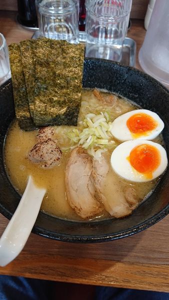 「特白湯鶏そば」@鶏そば光潮の写真