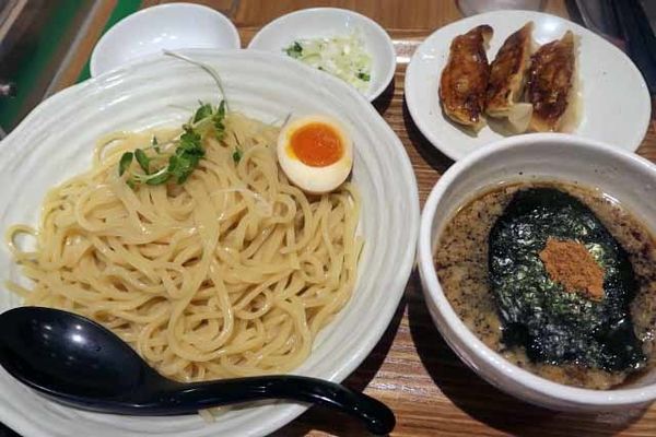 「鶏×魚介つけ麺並　830円」@麺処直久 新橋店の写真