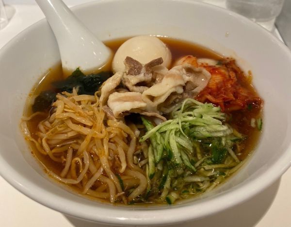 「【限定】冷たいおいしいラーメン　１０３０円」@神座飲茶樓 横浜ジョイナス店の写真