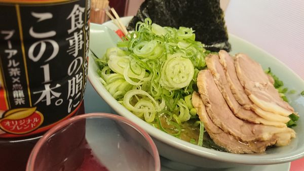 「醤油ネギチャーシュー麺」@ラーメン山岡家 羽生店の写真