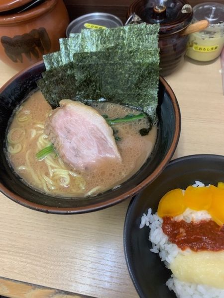 「のり増しラーメン（並）750円　ライス無料」@横浜らーめん 武蔵家 池袋店の写真