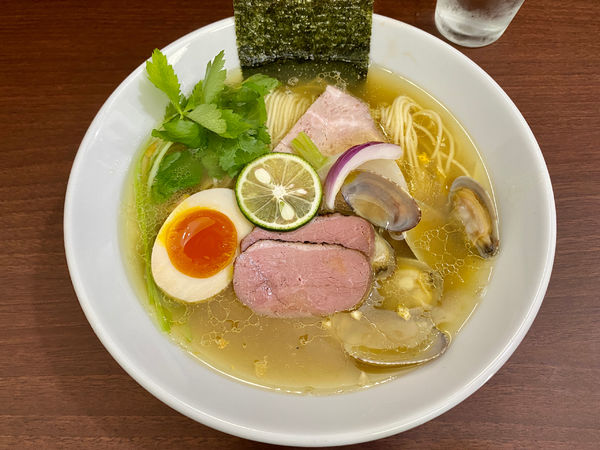 「貝出汁特中華　塩」@中華そば うお青の写真