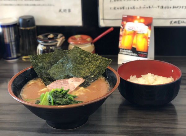 「朝ラー」@横浜家系らーめん 武術家の写真