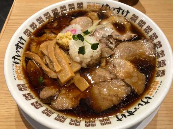 「肉そば醤油」@肉そば けいすけ 錦糸町店の写真