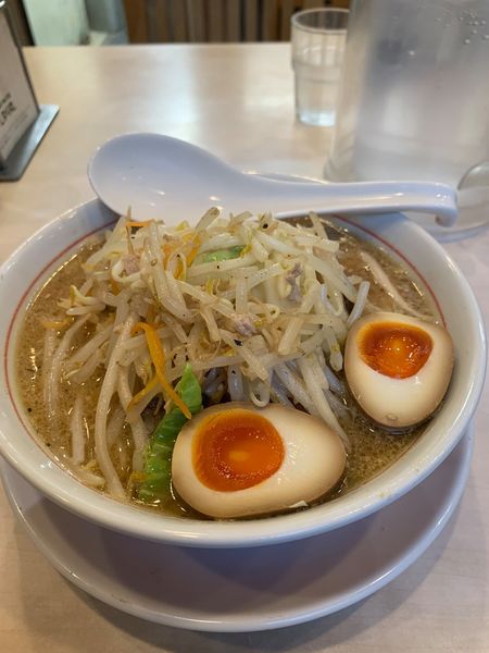 「味玉ラーメン　赤」@味噌らーめんの店 しなり丸の写真