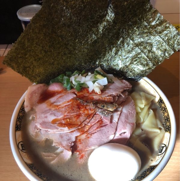 「特製らーめん」@すごい煮干ラーメン凪 新宿ゴールデン街店 別館の写真
