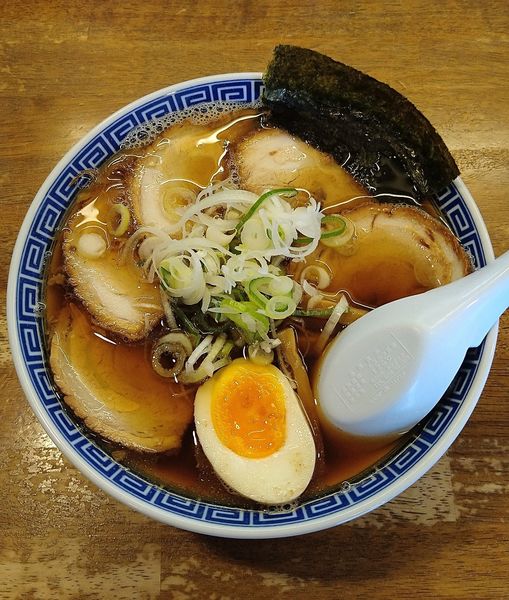 「しょうゆチャーシュー麺 880円」@中華そば まる福の写真