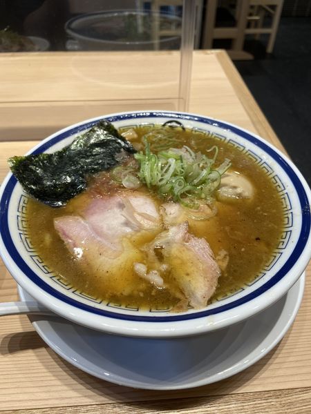 「味玉ラーメン【900円】」@中華そば つけめん 玉 JR川崎タワー店の写真