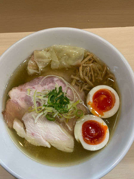 「特製塩中華そば」@手揉み中華そば 中村の写真