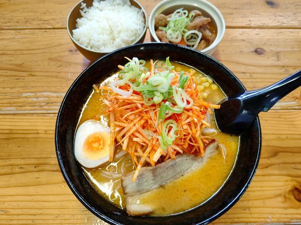「ネギみそラーメン(並盛・150g)890円」@ラーメン焼肉 笑吉の写真