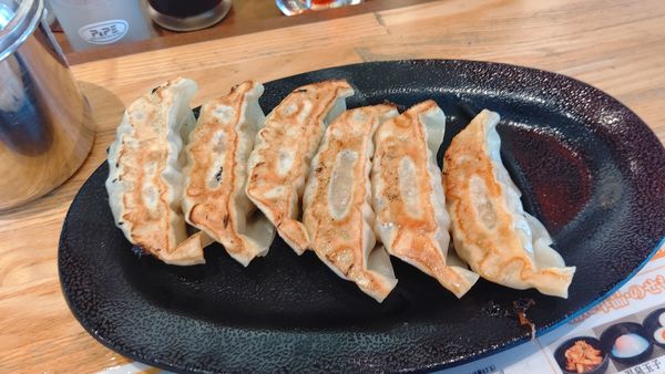 「クーポン餃子」@ラーメン横綱 千葉ニュータウン店の写真