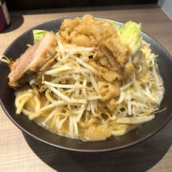 にんにく野菜ラーメン大盛り + うずら5個