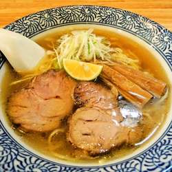 しおらーめん(850円)