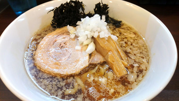 「【夜】醤油らーめん」@ぶたとにぼしの写真