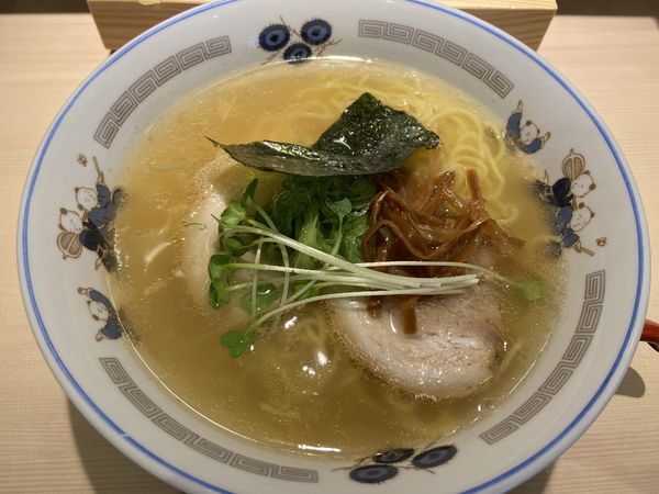 「中華そば赤酢握り五貫セット」@鮨とラーメン うおがしや 本店の写真