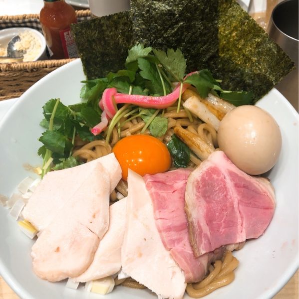「濃厚卵のまぜSOBA」@Ginza Noodles むぎとオリーブの写真