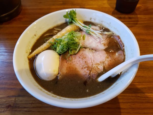 「味玉煮干ラーメン　ストレート」@地鶏らーめん とりじの写真