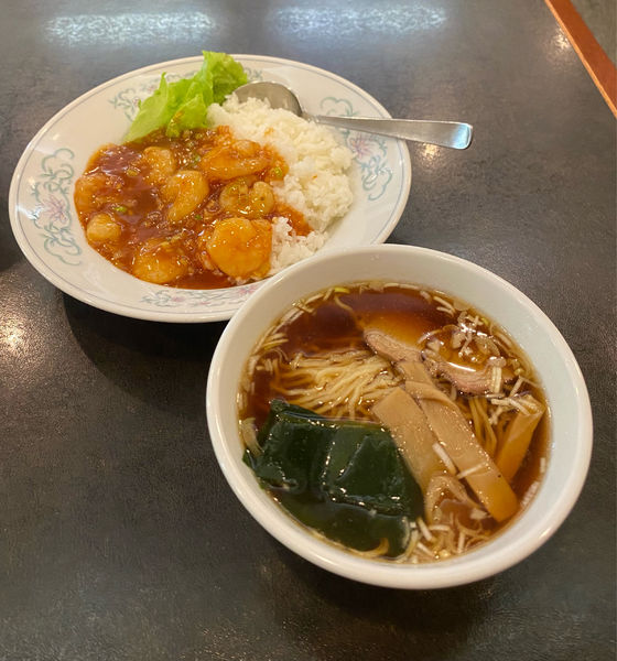 「小エビチリソース丼＆小ラーメンセット ¥900」@中国料理 山久の写真
