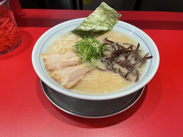 「ラーメン」@本場博多ラーメン せまかっちゃん 神田店の写真