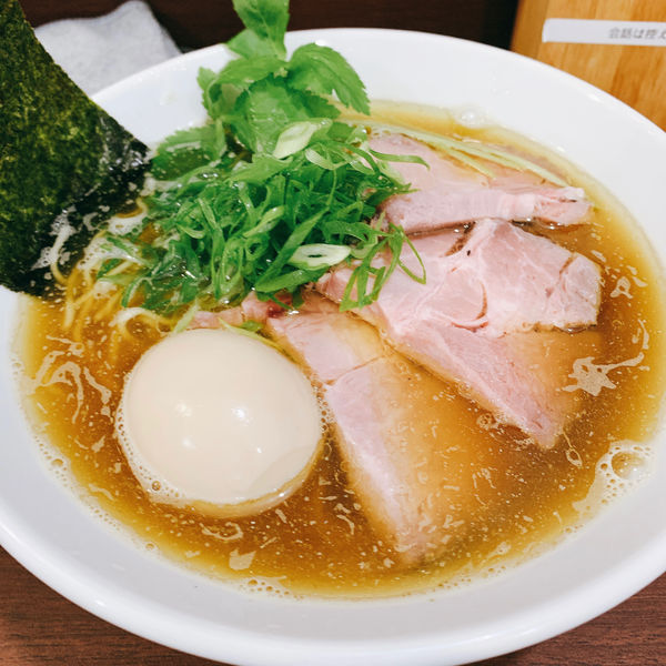 「淡麗片口煮干し中華そば」@中華そば うお青の写真