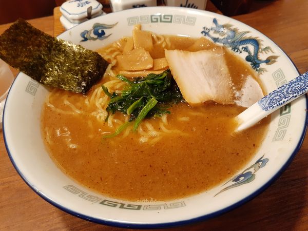 「中華そば」@大雪軒 新百合ヶ丘VIVRE店の写真