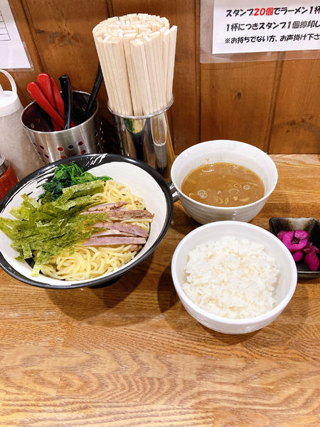 「つけ麺中盛（850円）＋無料ライス」@家系らーめん 丸武家の写真