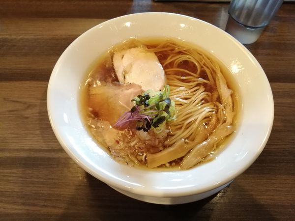 「初代　醤油　鶏そば」@自家製麺 鶏冠の写真