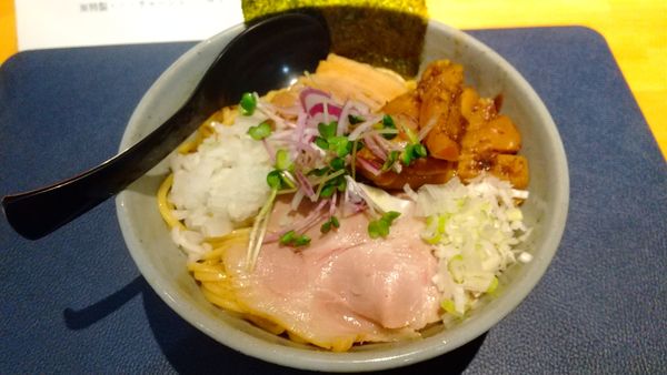 「まぜソバ800円+メンマ100円」@らーめん 和なり TRIOの写真