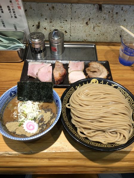 「焼豚つけめん(中330g)1440円」@中華蕎麦うゑずの写真