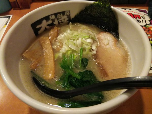「塩豚骨　：太麺　※クーポンで５００円」@麺厨房 大将の写真