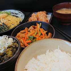 アゲアゲ海老天ざる中華