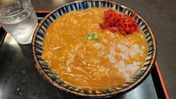 「カレー丼　８００円」@三好屋の写真