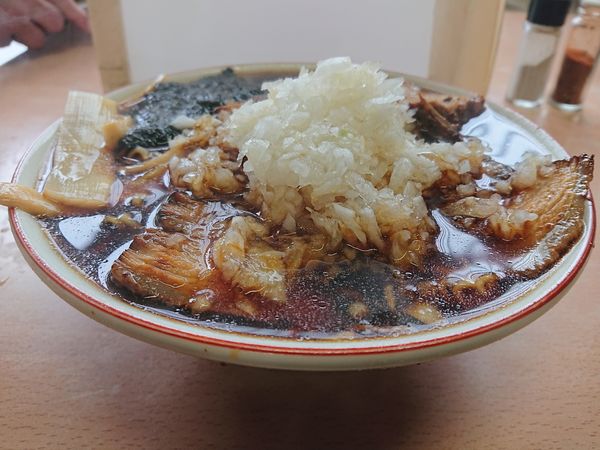 「ラーメン＋やくみ」@梅乃家の写真