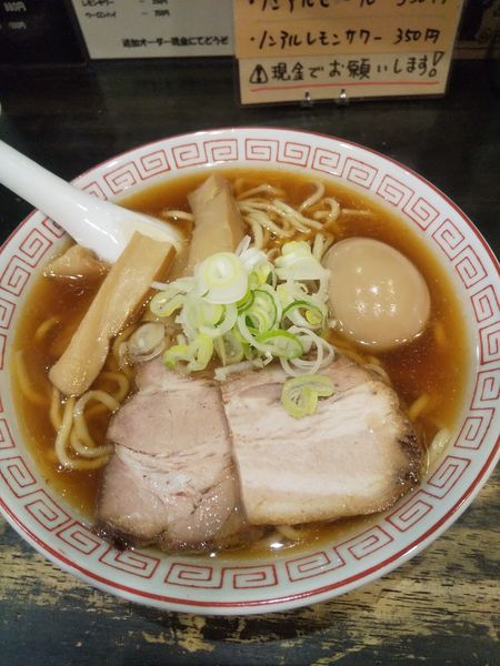 「本日の朝ラー600円味玉100円」@中華そば しながわの写真