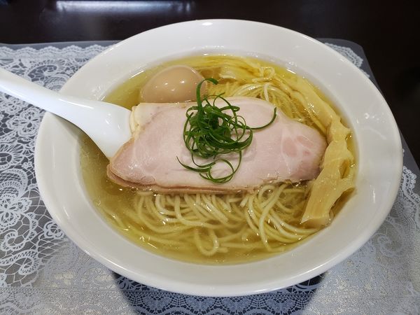 「鶏そば白醤油 味玉付」@中華そば ふじ野の写真