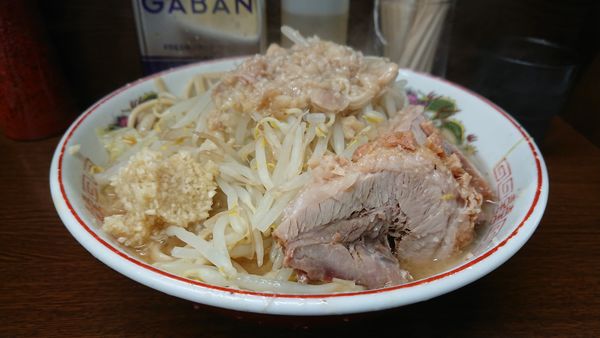 「小ラーメン(780円)ニンニクアブラ」@ラーメン二郎 横浜関内店の写真