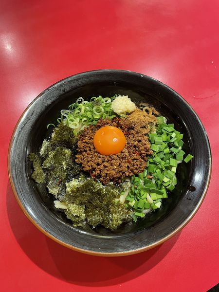 「サンドラまぜそば858円」@サンドラ 犬塚店の写真