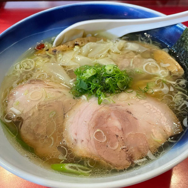 「ワンタン麺」@カドヤ食堂 本店の写真