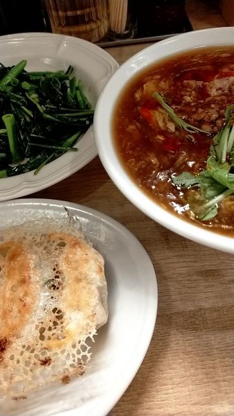 「酸辣麺　空芯菜　餃子」@東京餃子軒 川崎店の写真
