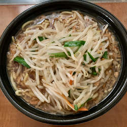 【デリバリー】もやし麺（写真）＋チャーハン（中華麺＋餃子）